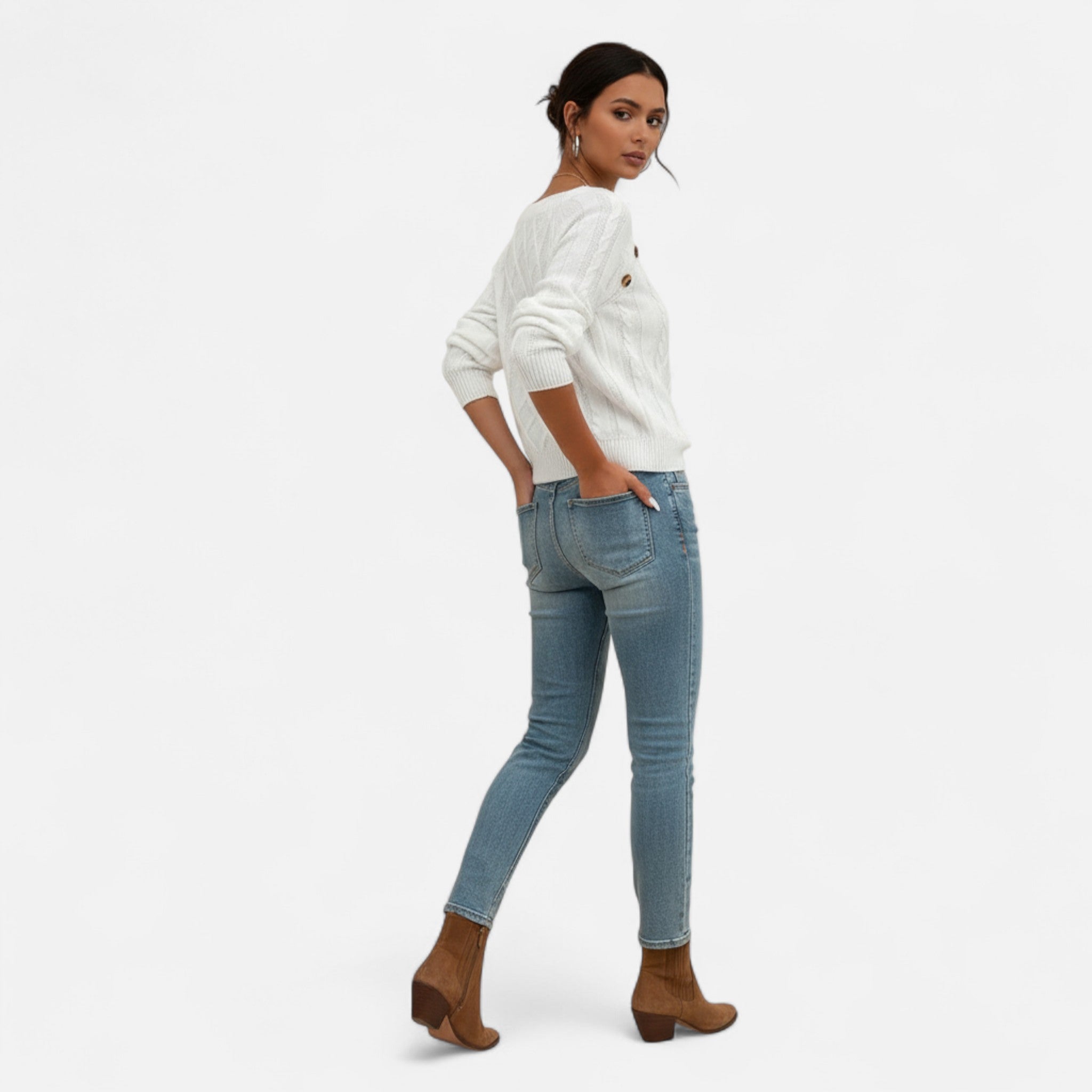 Valrien | Women’s Cable Knit Crew Neck Jumper